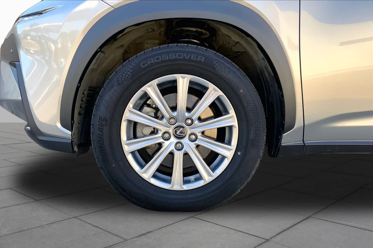 Used 2021 Atomic Silver Lexus  image 11
