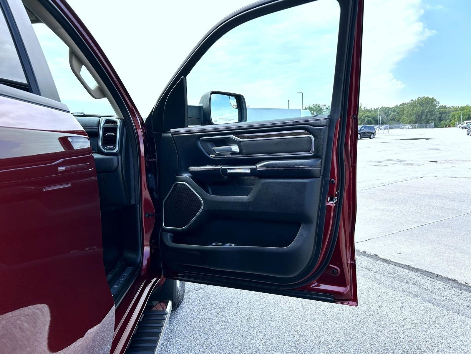 2020 RAM Ram 1500 Pickup Laramie - Photo 17