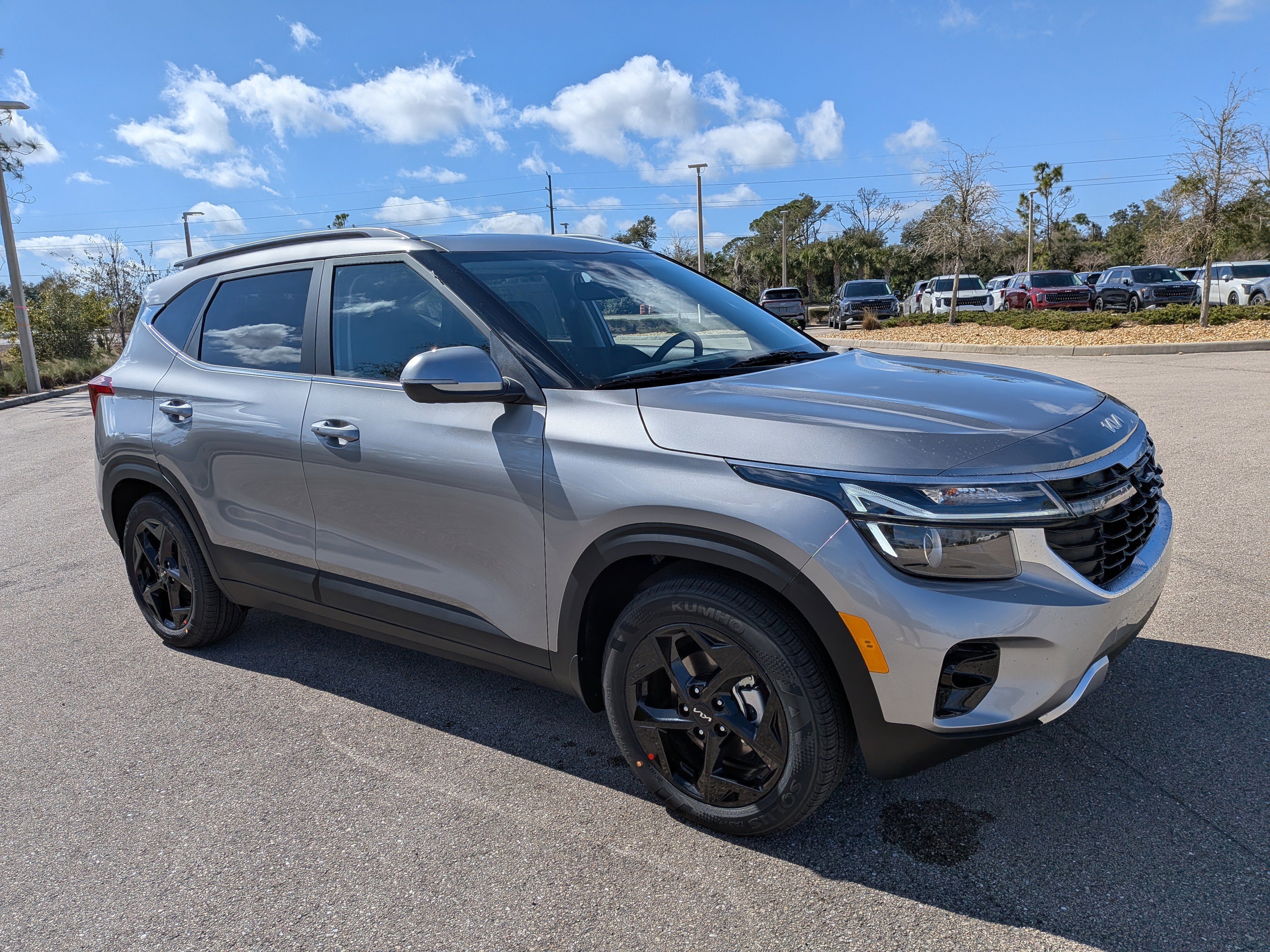 New 2026 Steel Gray Kia EX image 2