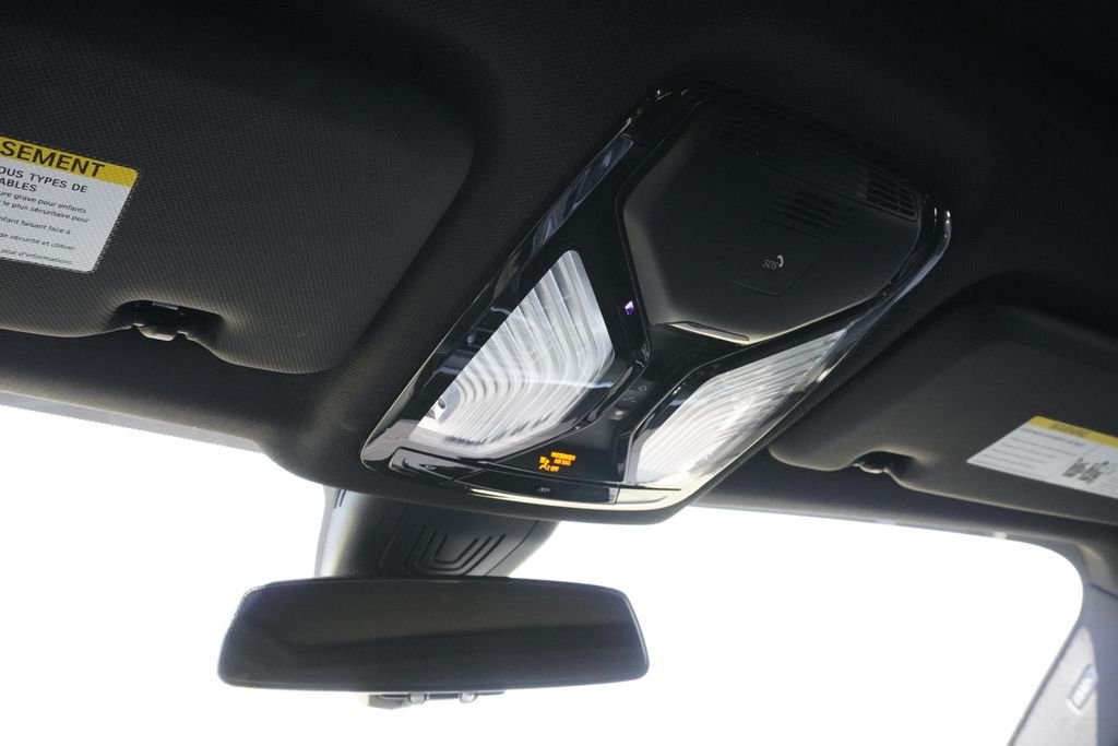 Used 2021 Black BMW xDrive45e image 16