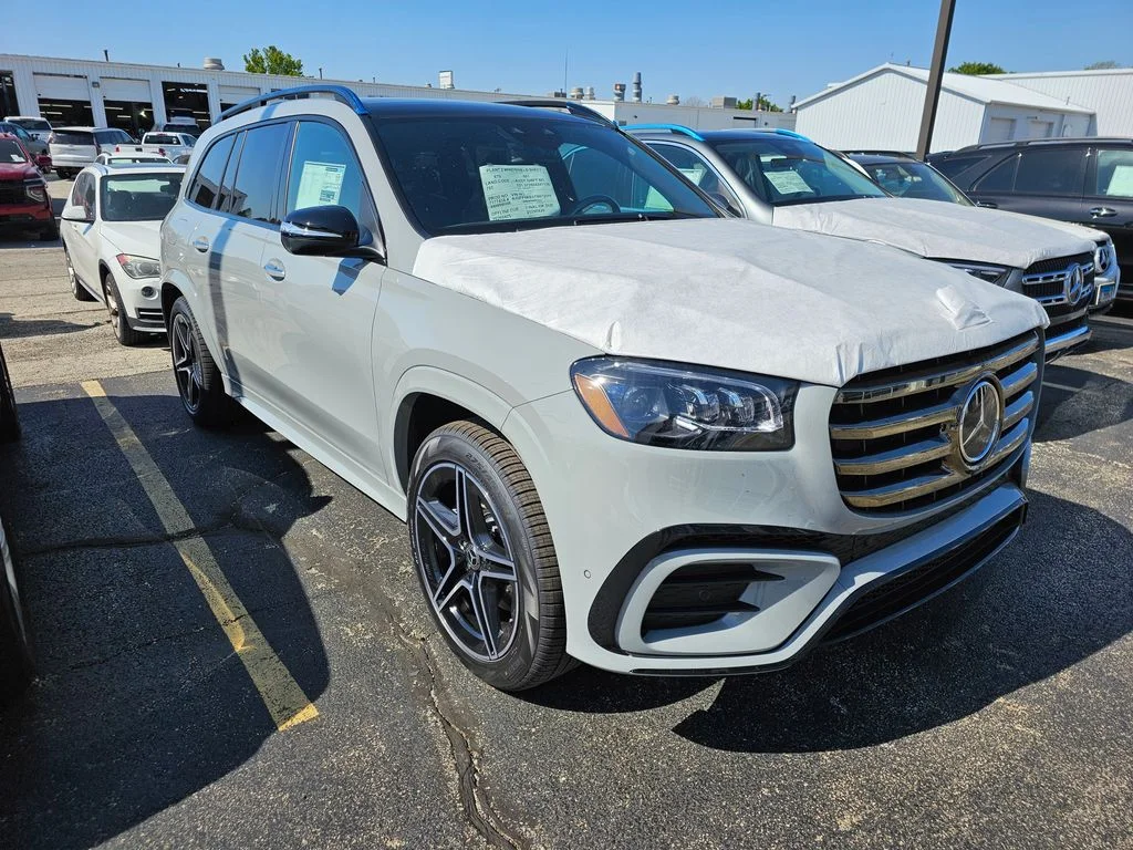 2026 Mercedes-Benz GLS GLS 450 4MATIC's photo