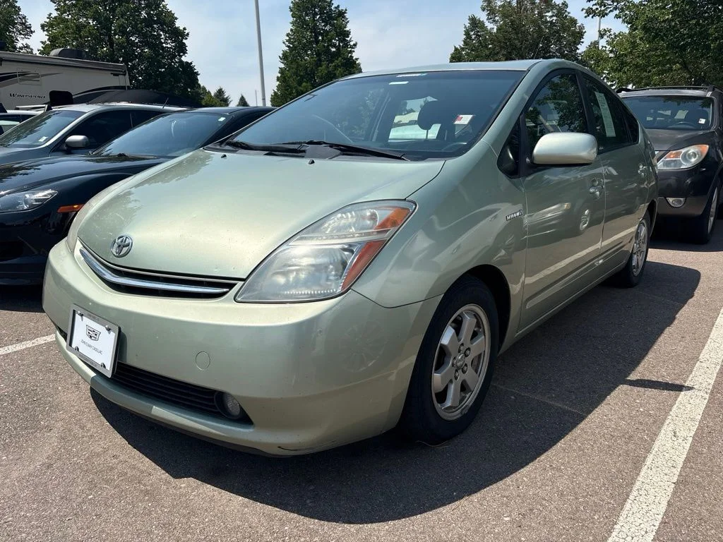 2005 Toyota Prius Hybrid's photo