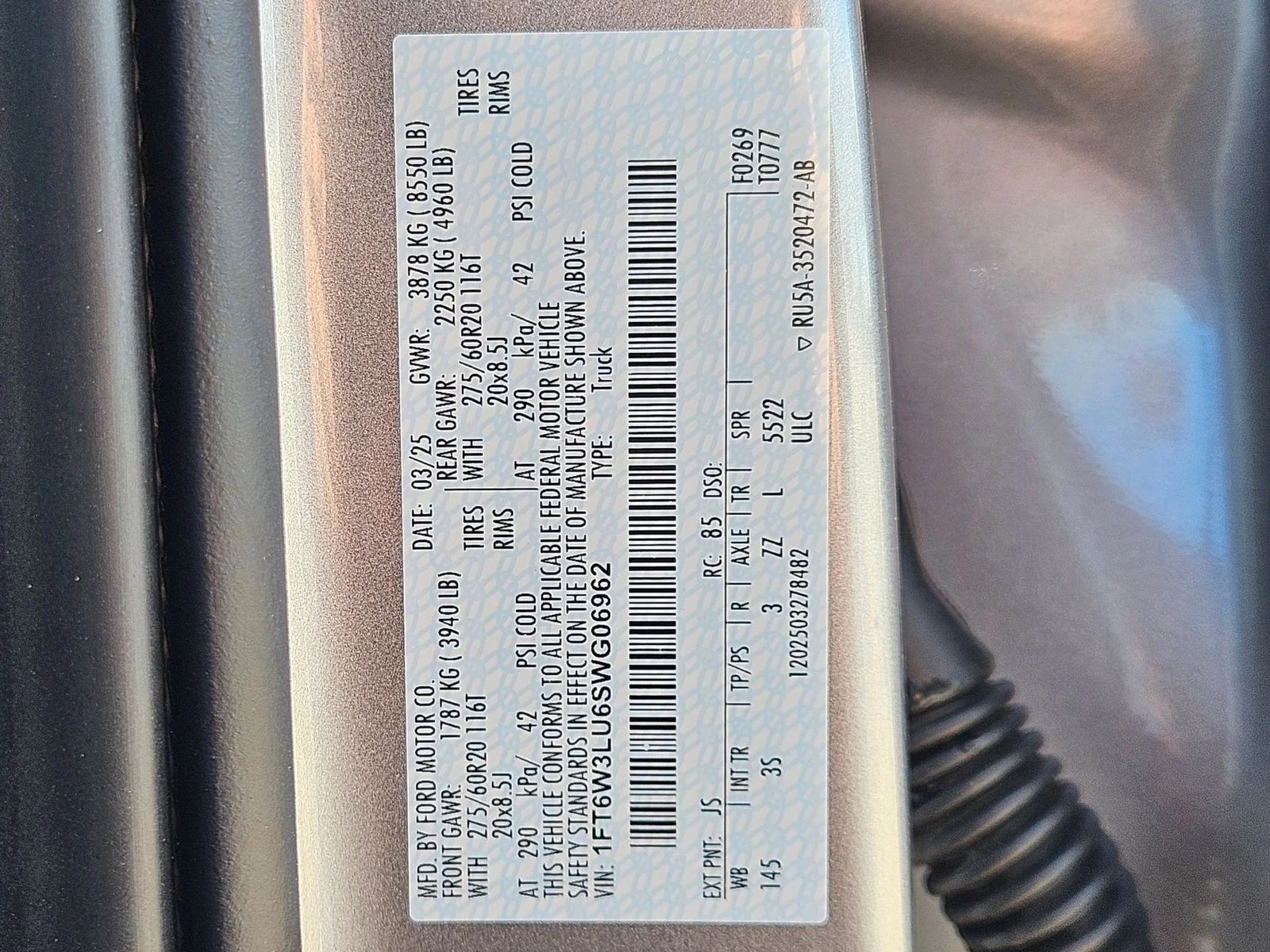 2025 Ford F-150 Lightning Flash - Photo 25
