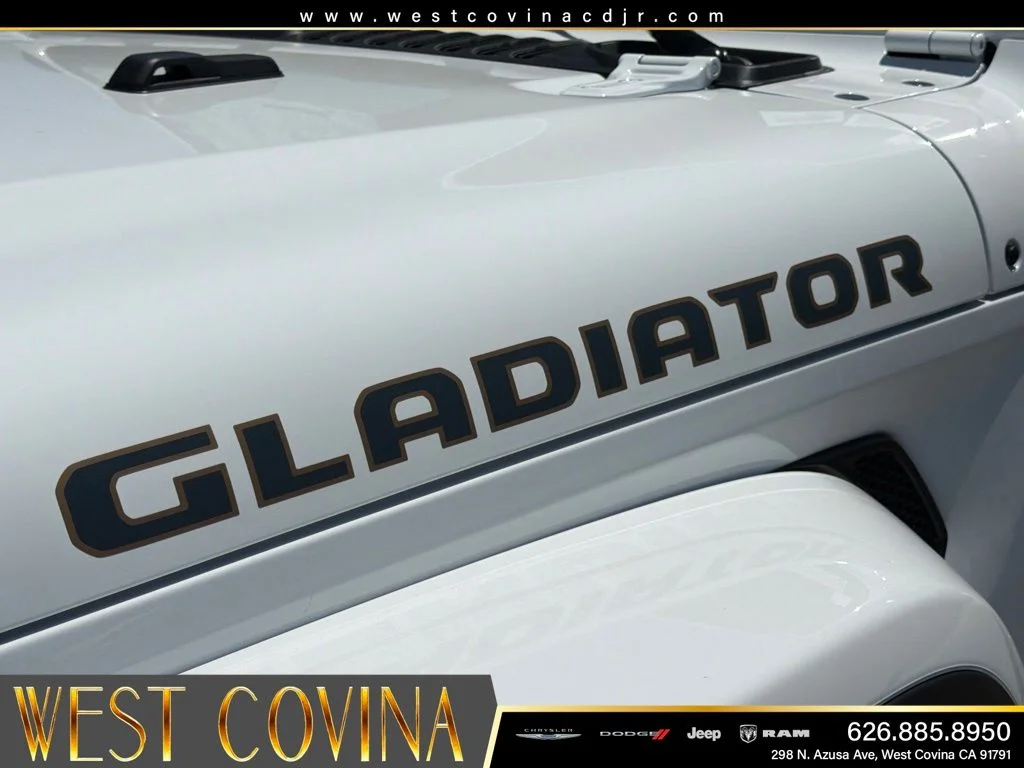 New 2026 Bright White Clear-Coat Exterior Paint Jeep 85th Anniversary Edition image 14