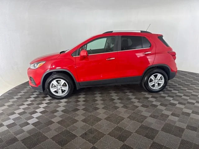 Used 2018 Red Chevrolet LT image 8