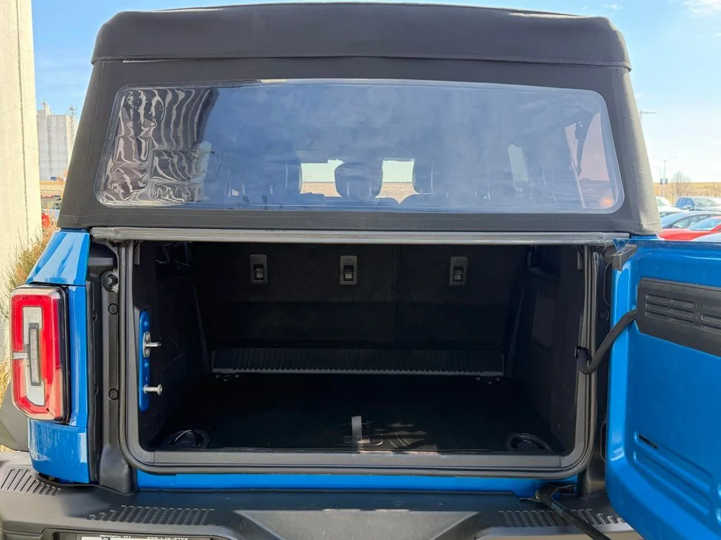 Used 2023 Blue Ford Badlands image 9