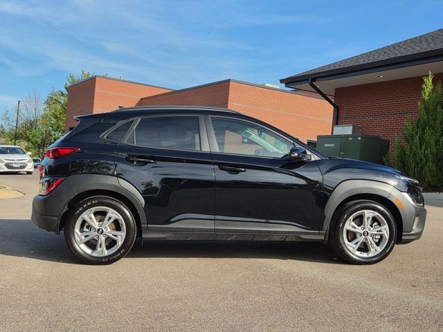 Used 2023 Black Hyundai SEL image 8