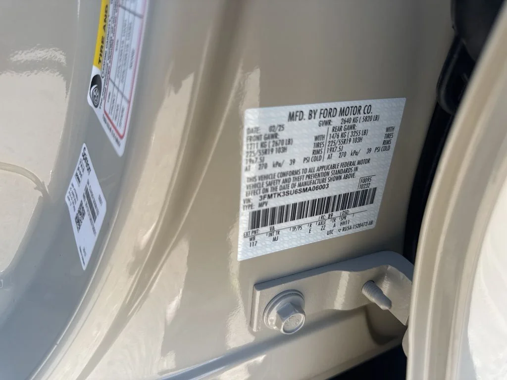 Used 2025 Beige Ford Premium image 37
