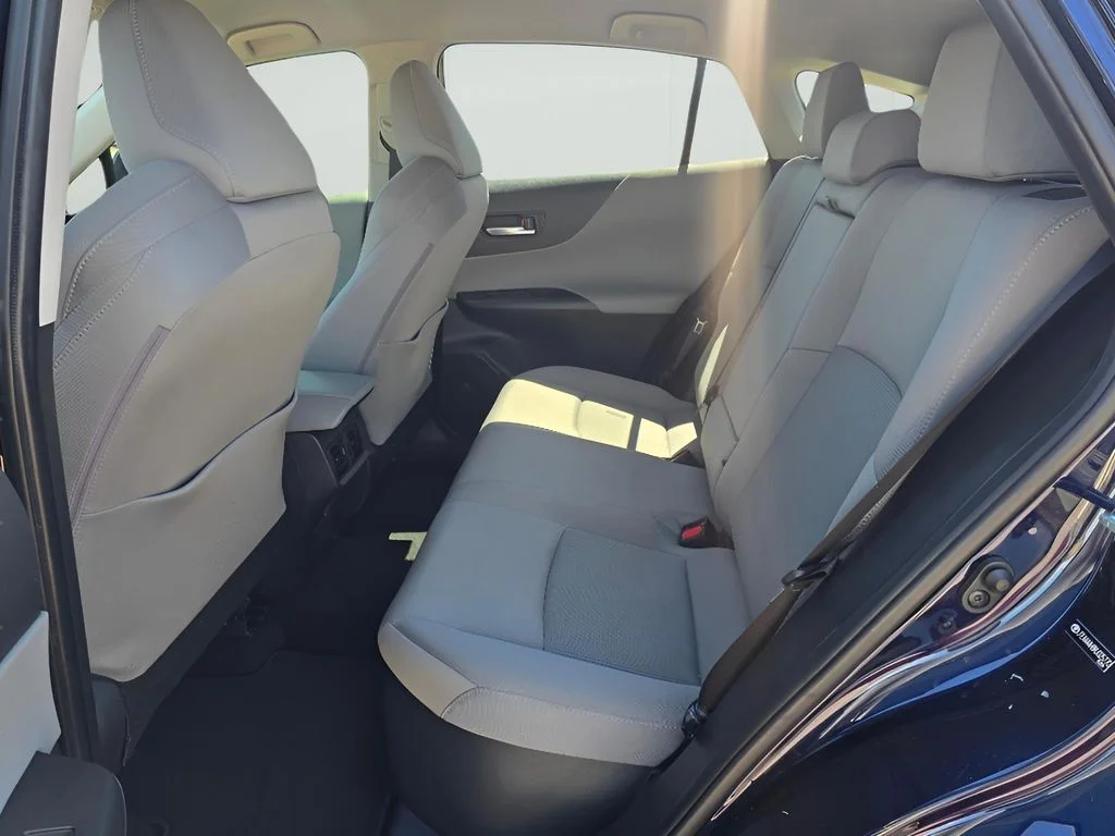Used 2021 Blueprint Toyota LE image 11