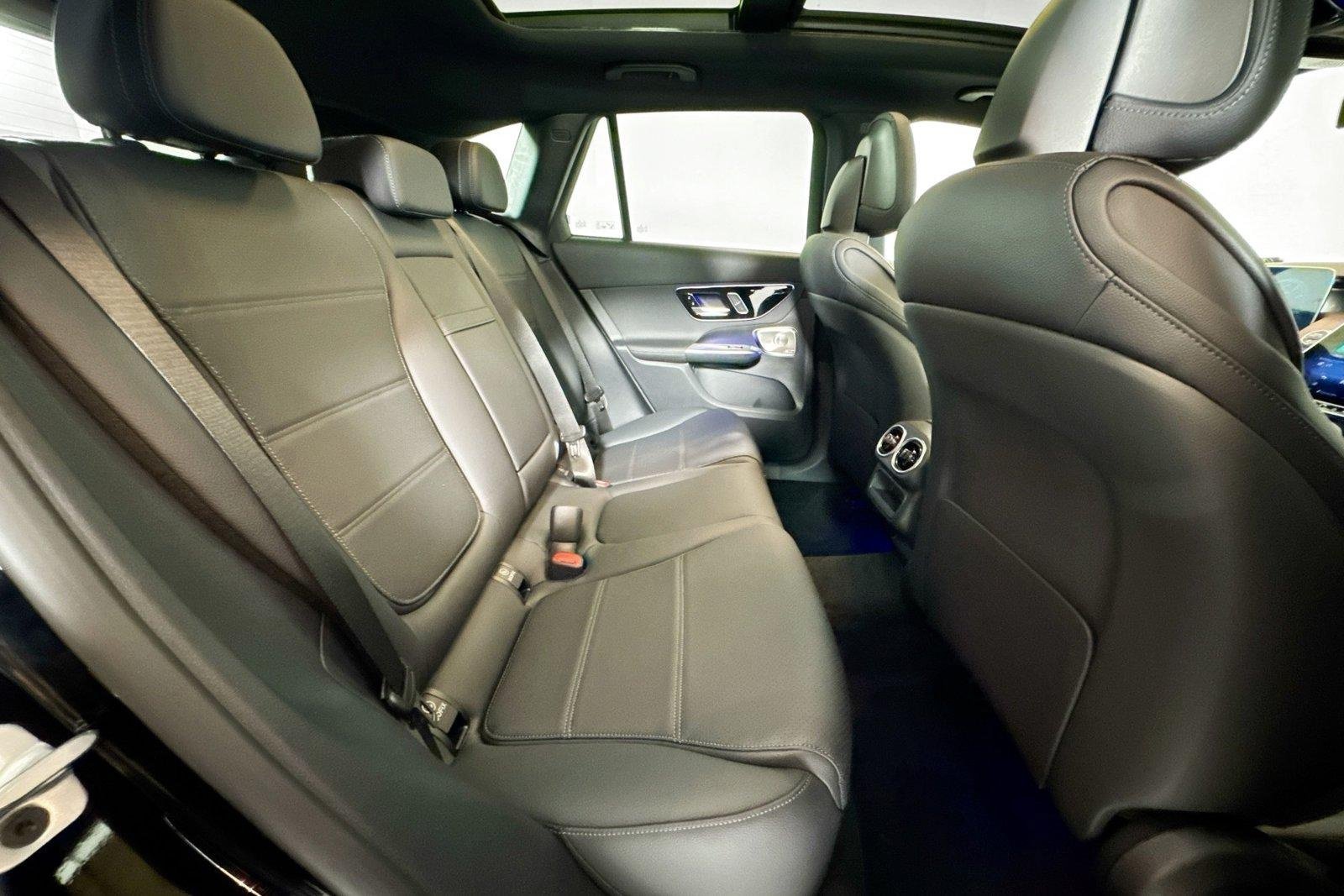 New 2026 Black Mercedes-Benz GLC 300 image 25
