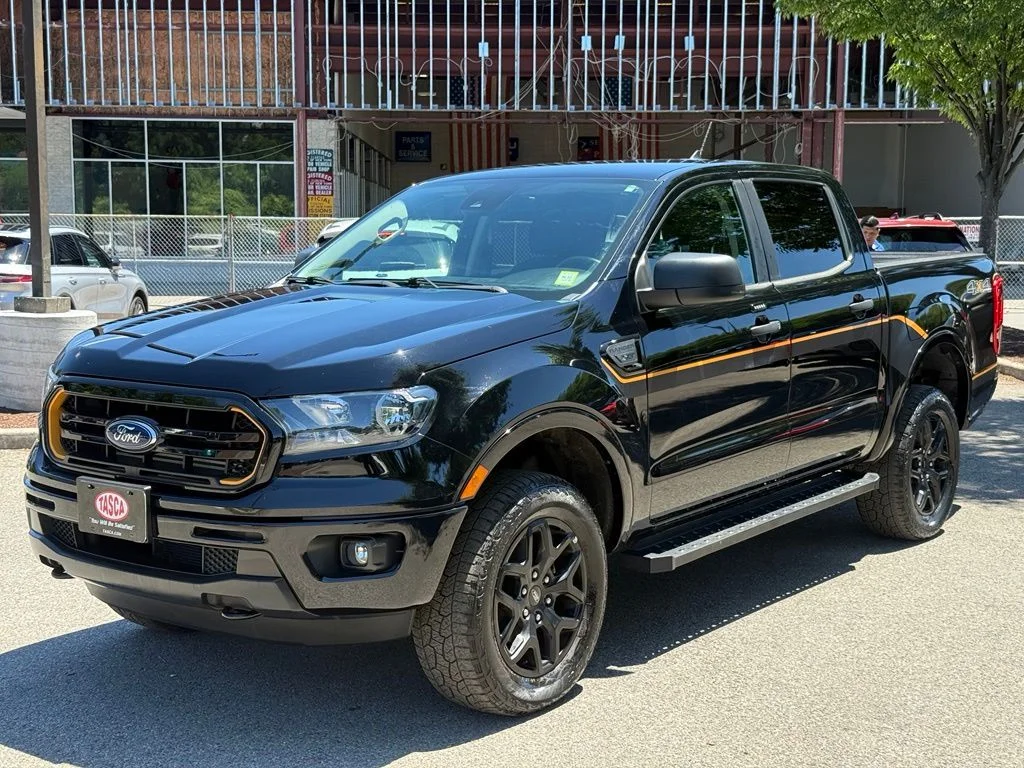 Used 2023 Black Ford XLT image 2