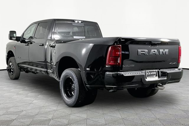 New 2026 Diamond Black Crystal Pearl-Coat Exterior Paint RAM Laramie image 3