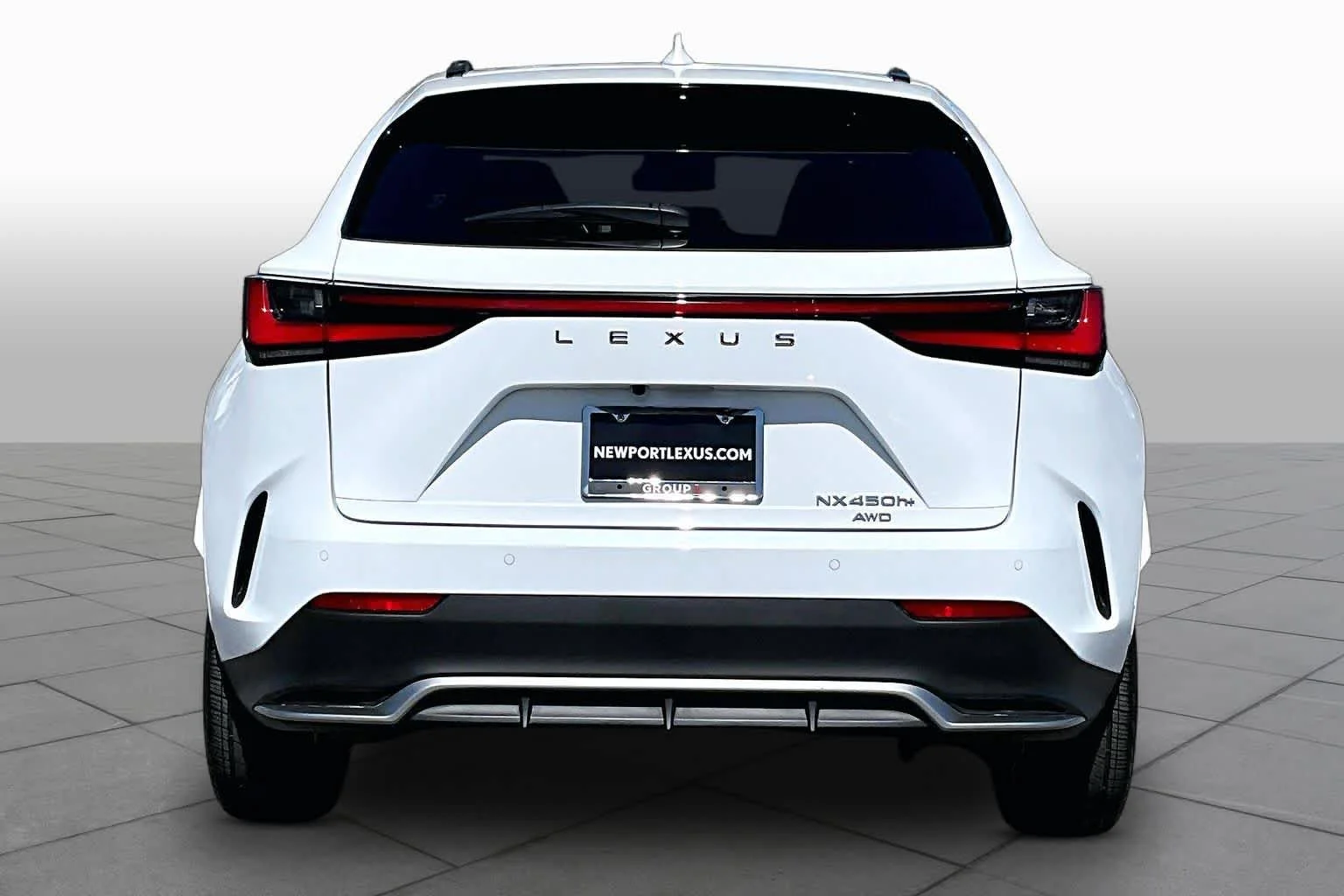 Certified Used 2025 ULTRA WHITE Lexus F SPORT Handling image 4