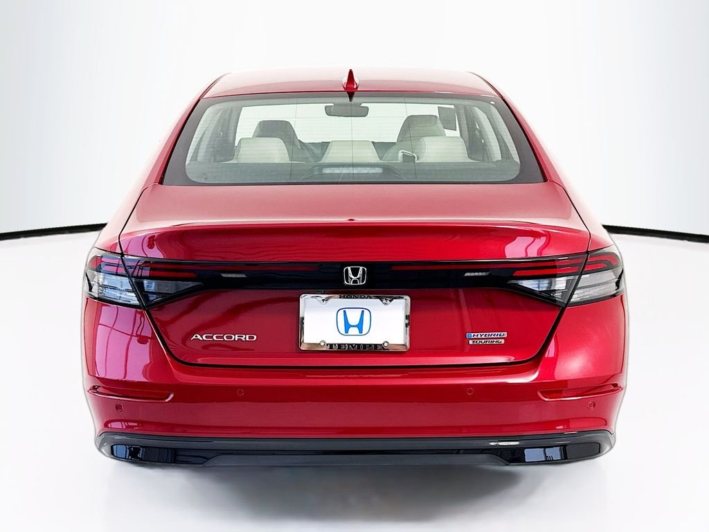 New 2026 Radiant Red Metallic Honda Touring image 6