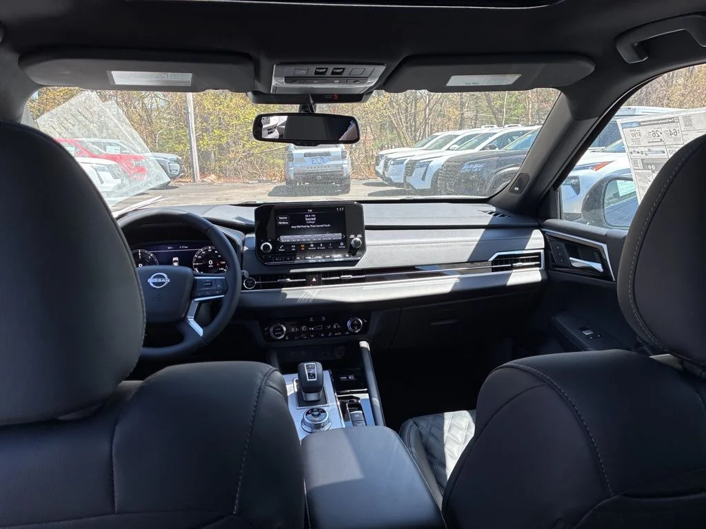 New 2026 Black Nissan Platinum image 26