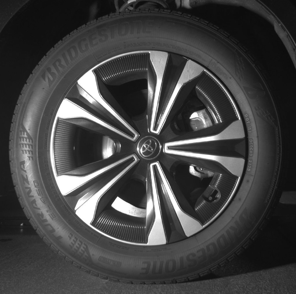 Used 2025 Silver Toyota XLE image 11