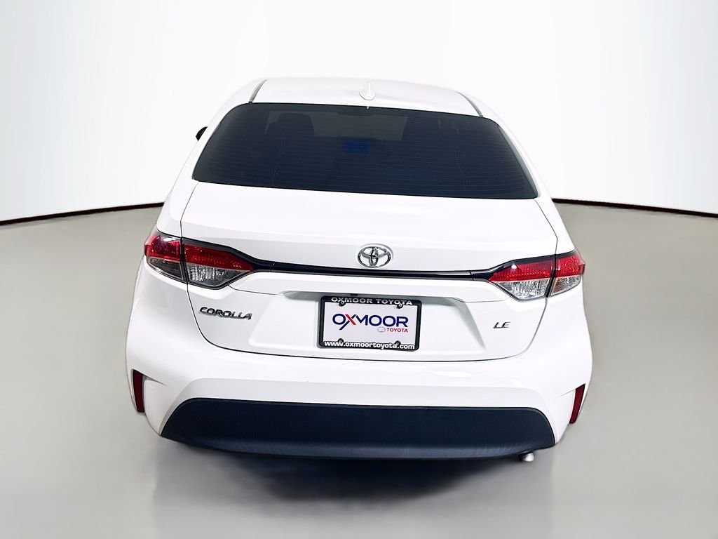 Used 2023 Ice Cap Toyota LE image 6