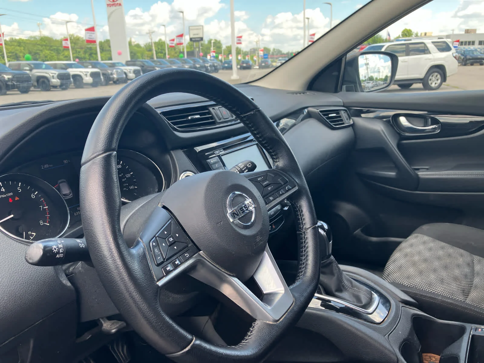 Used 2020 Magnetic Black Pearl Nissan SV image 9