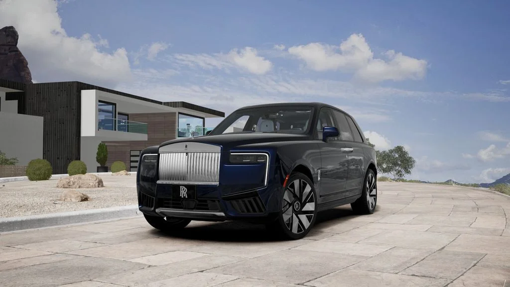 New 2027 Blue Rolls-Royce  image 1