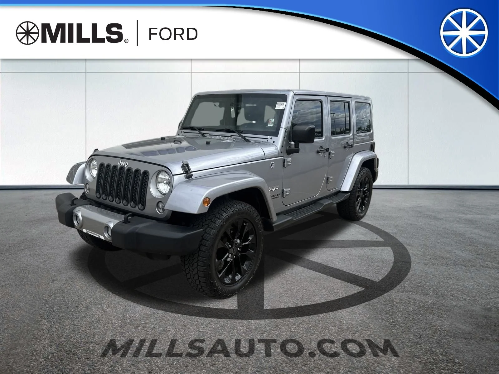 Used 2016 Billet Silver Metallic Clearcoat Jeep Unlimited Sahara image 1