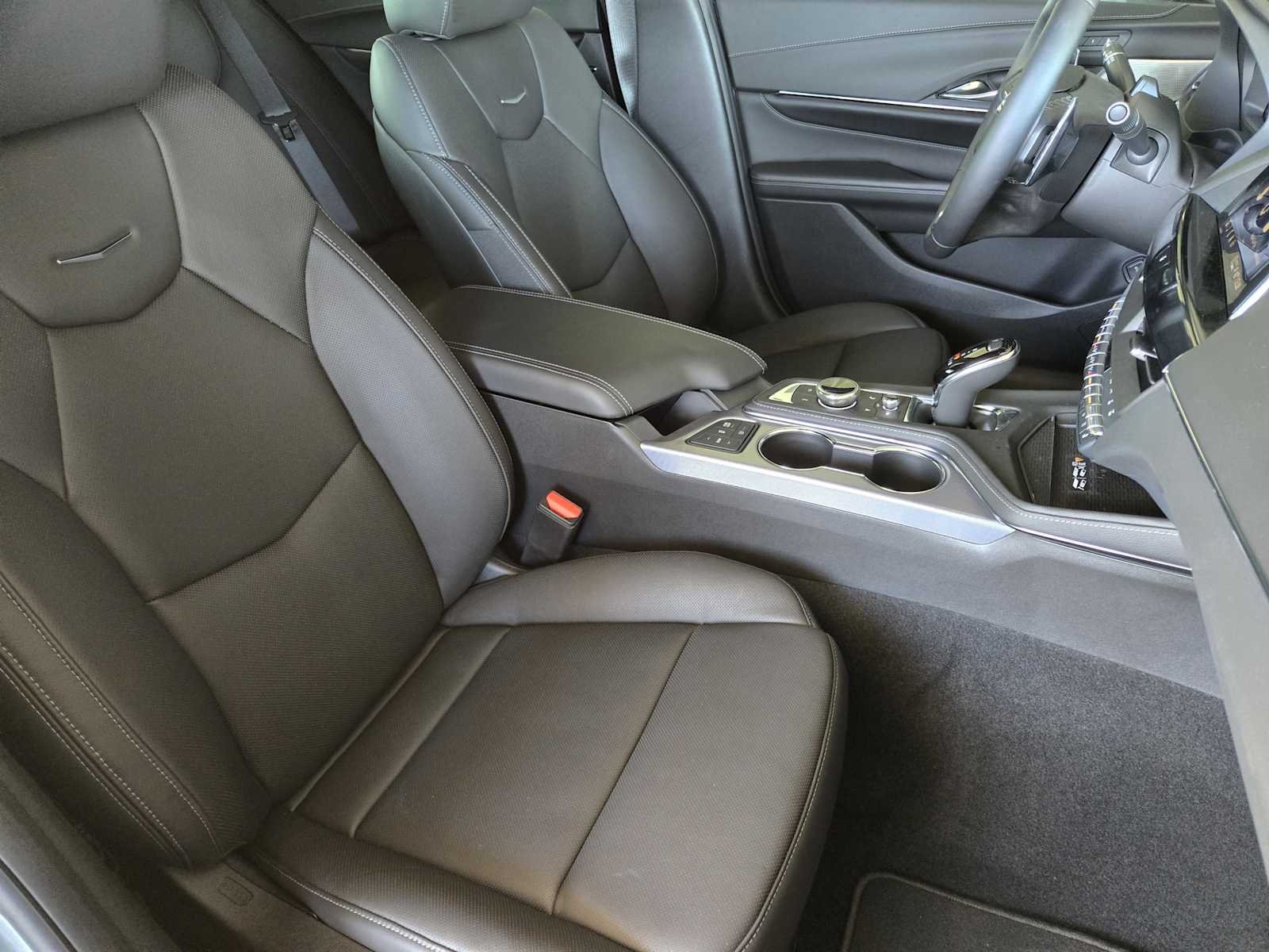 2025 Cadillac CT4 Premium Luxury - Photo 9