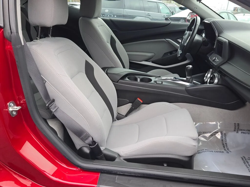 Used 2023 Red Chevrolet 1LT image 6