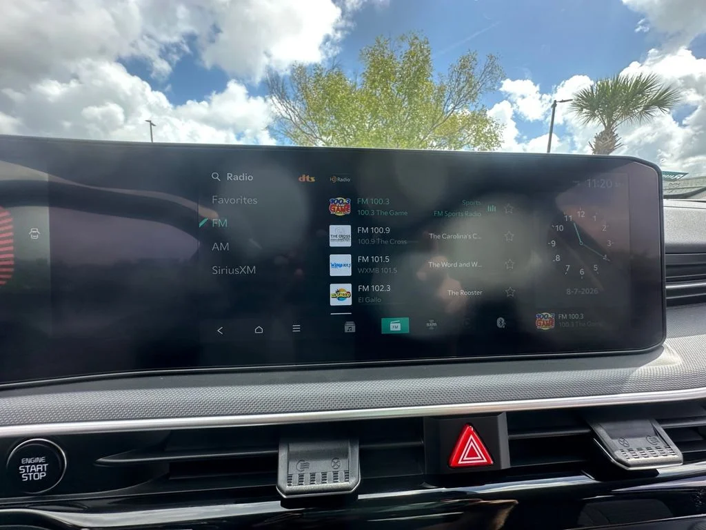 Used 2025 Gray Kia LXS image 19