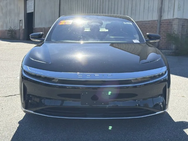 Used 2025 Black Lucid Touring image 16