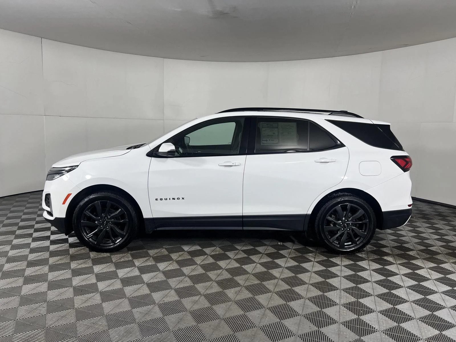 Used 2023 Summit White Chevrolet RS image 39