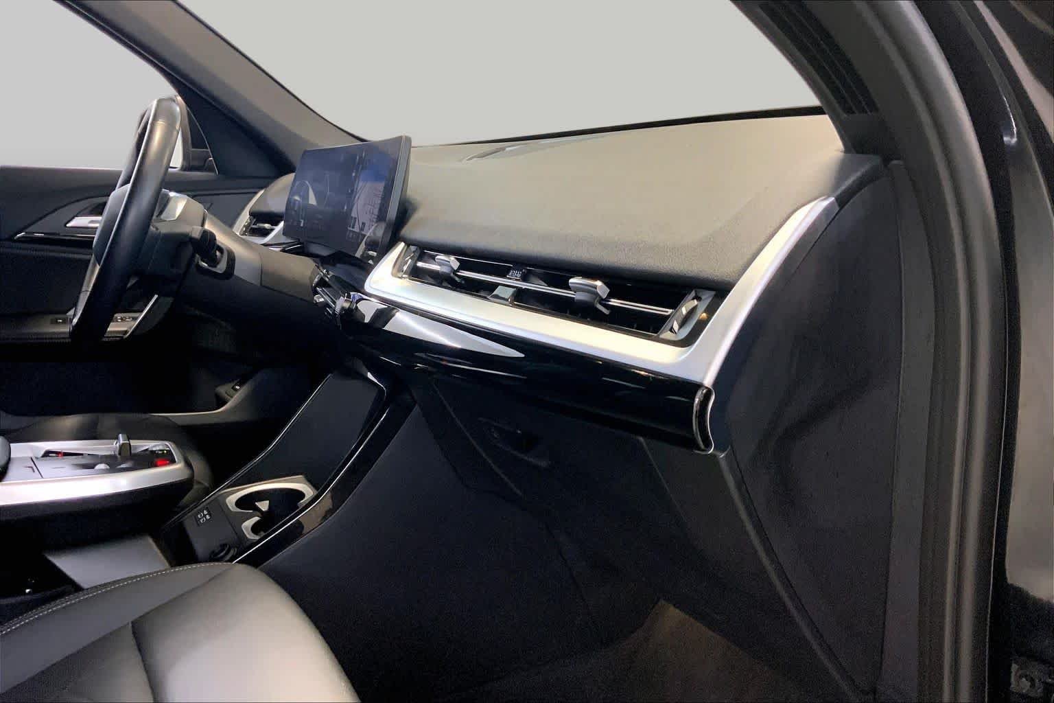 Used 2023 Black Sapphire Metallic BMW xDrive28i image 18