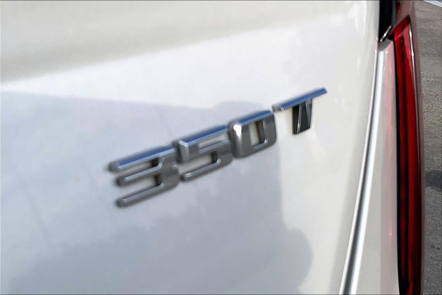 Used 2020 Crystal White Tricoat Cadillac Premium Luxury image 31