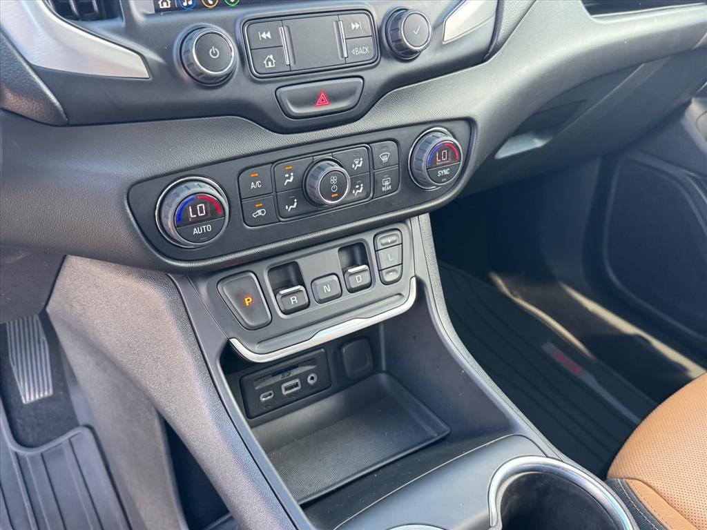 Used 2020 SUMMIT WHITE GMC SLT image 21