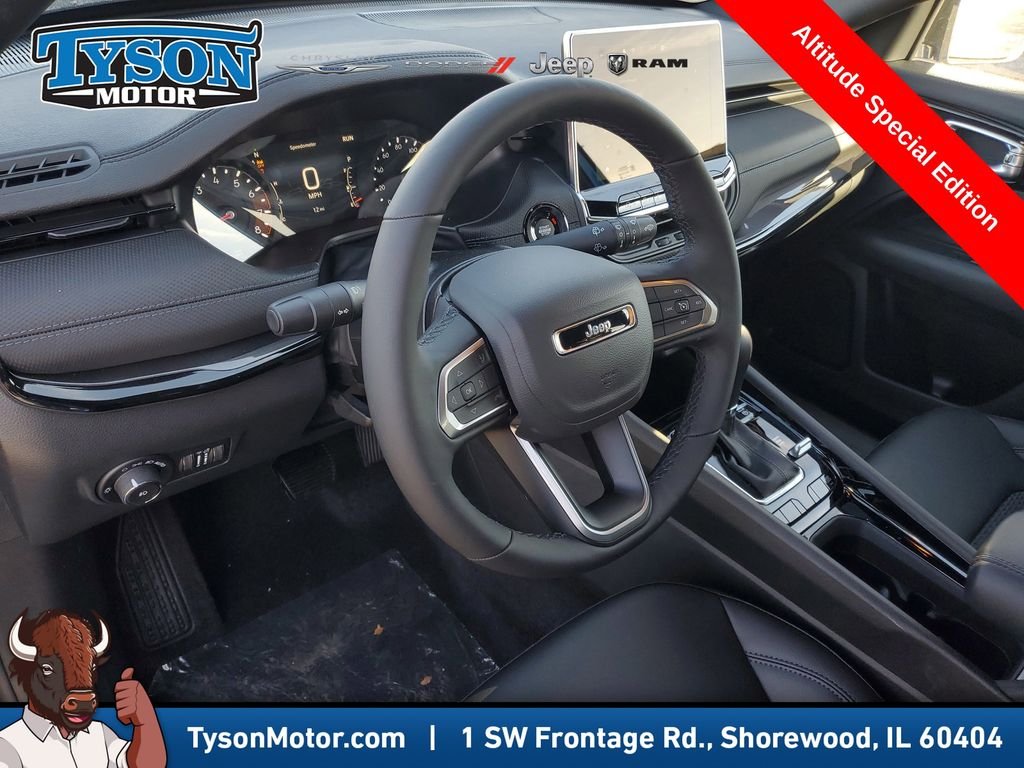 New 2026 Hydro Blue Pearlcoat Jeep Latitude image 15