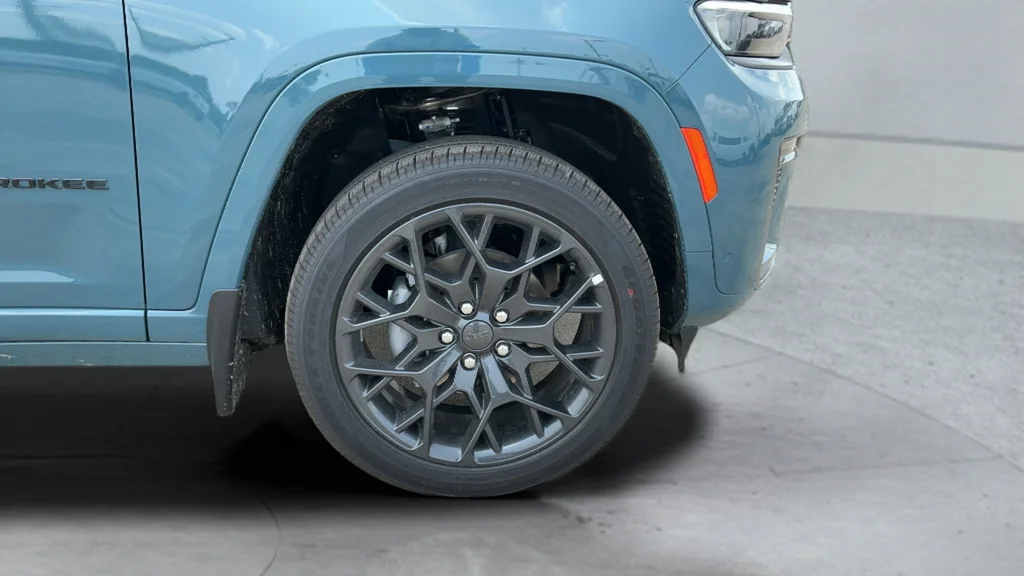New 2026 Steel Blue Exterior Paint Jeep Summit image 22