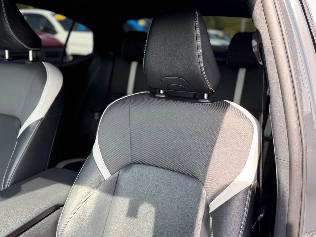 Used 2025  Toyota SE image 10
