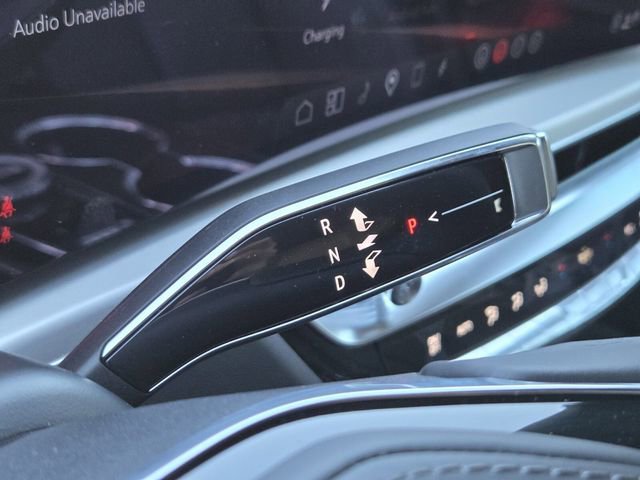 2026 Cadillac LYRIQ V - Photo 13