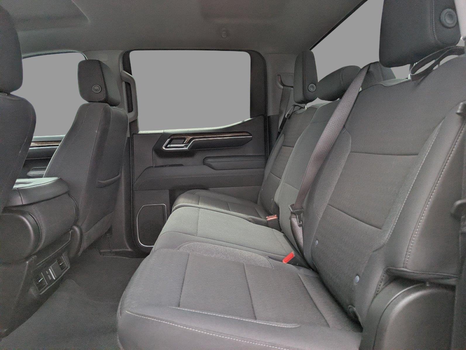 Used 2025 Summit White Chevrolet LT Trail Boss image 34