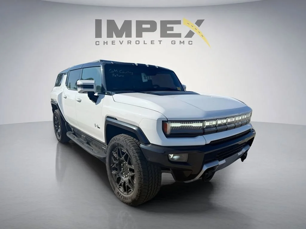Used 2025 Interstellar White GMC 2X image 5