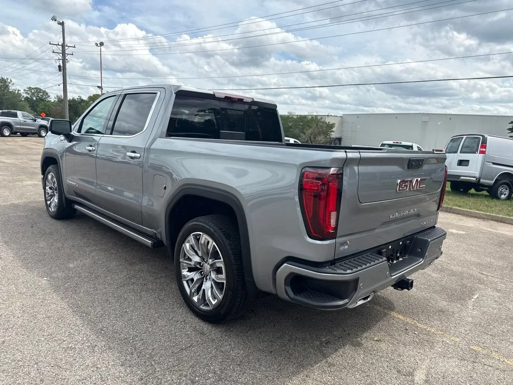 Used 2025 Sterling Metallic GMC Denali image 3