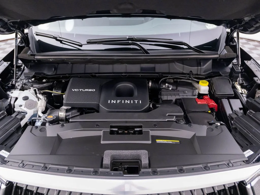 New 2027 GRAPHITE SHADOW INFINITI Luxe AWD image 29