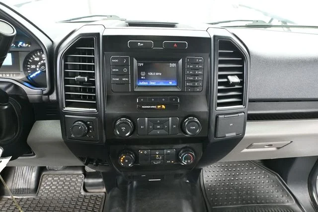 Used 2016 White Ford XL image 23