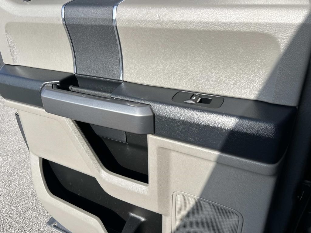 Used 2022 Carbonized Gray Metallic Ford XLT image 18