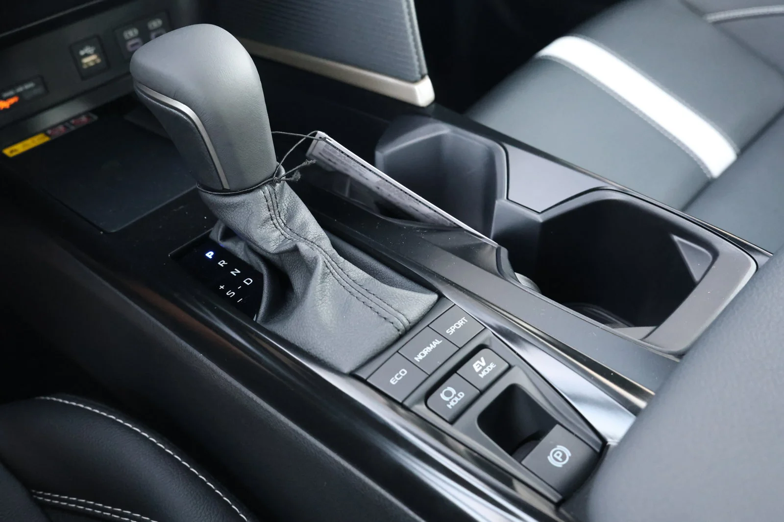 New 2026 Ocean Gem Toyota SE image 21