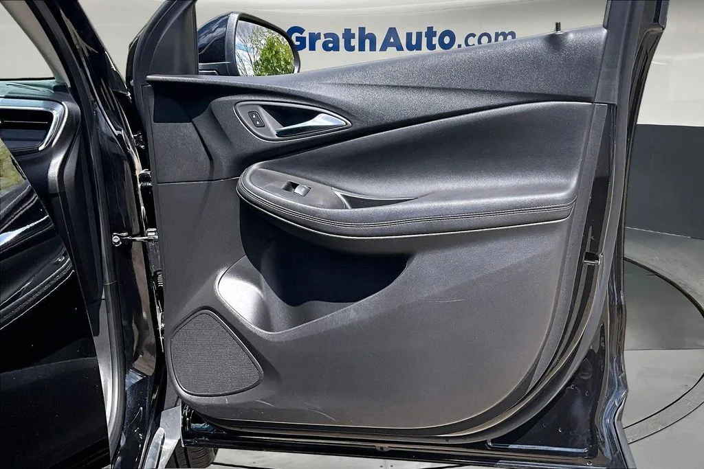 Used 2025 Black Buick Preferred image 30