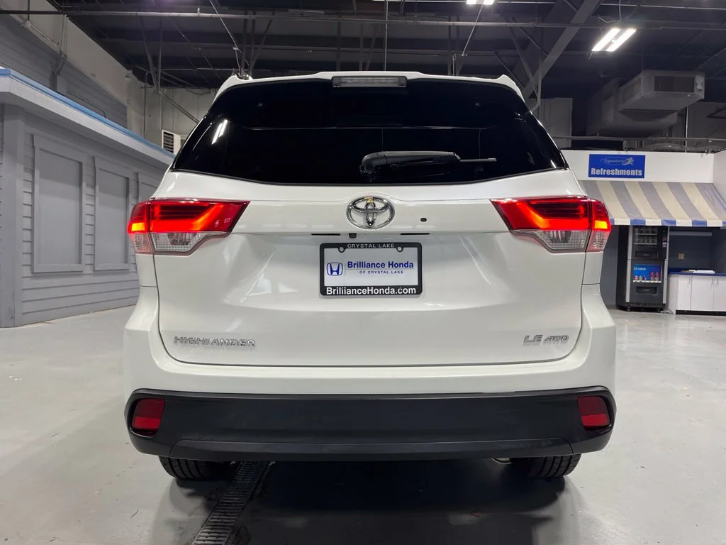 Used 2018 Blizzard Pearl Toyota LE Plus image 6