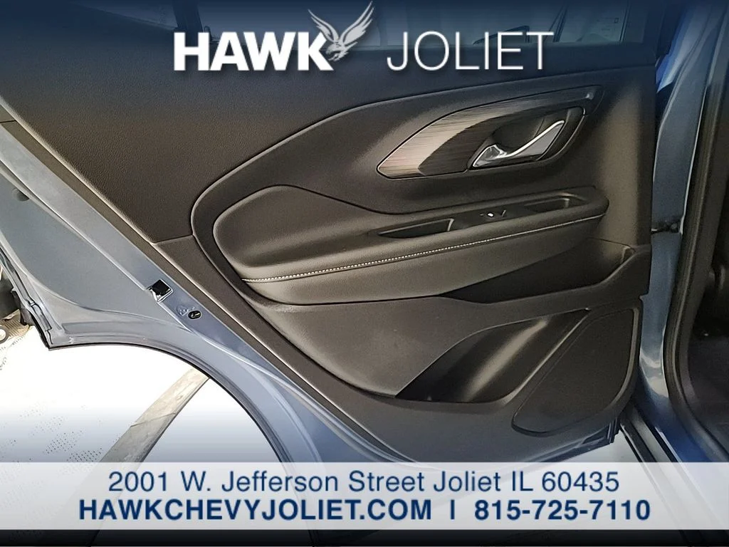 Used 2024 Blue GMC SLE image 19