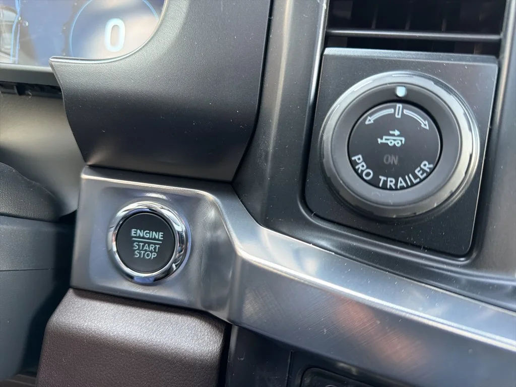 New 2026 Ruby Red Metallic Tinted Clearcoat Ford F-250® King Ranch® image 22