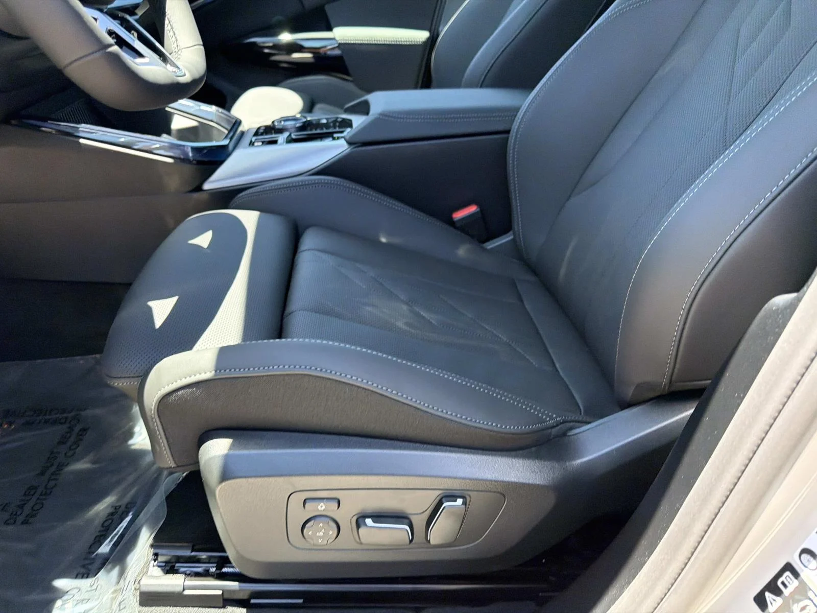 New 2026 Dune Grey Metallic BMW 30 xDrive image 16