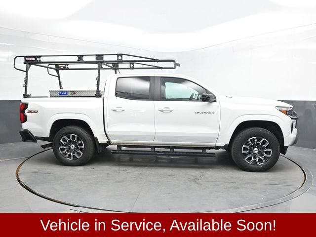 Used 2024 White Chevrolet Z71 image 9