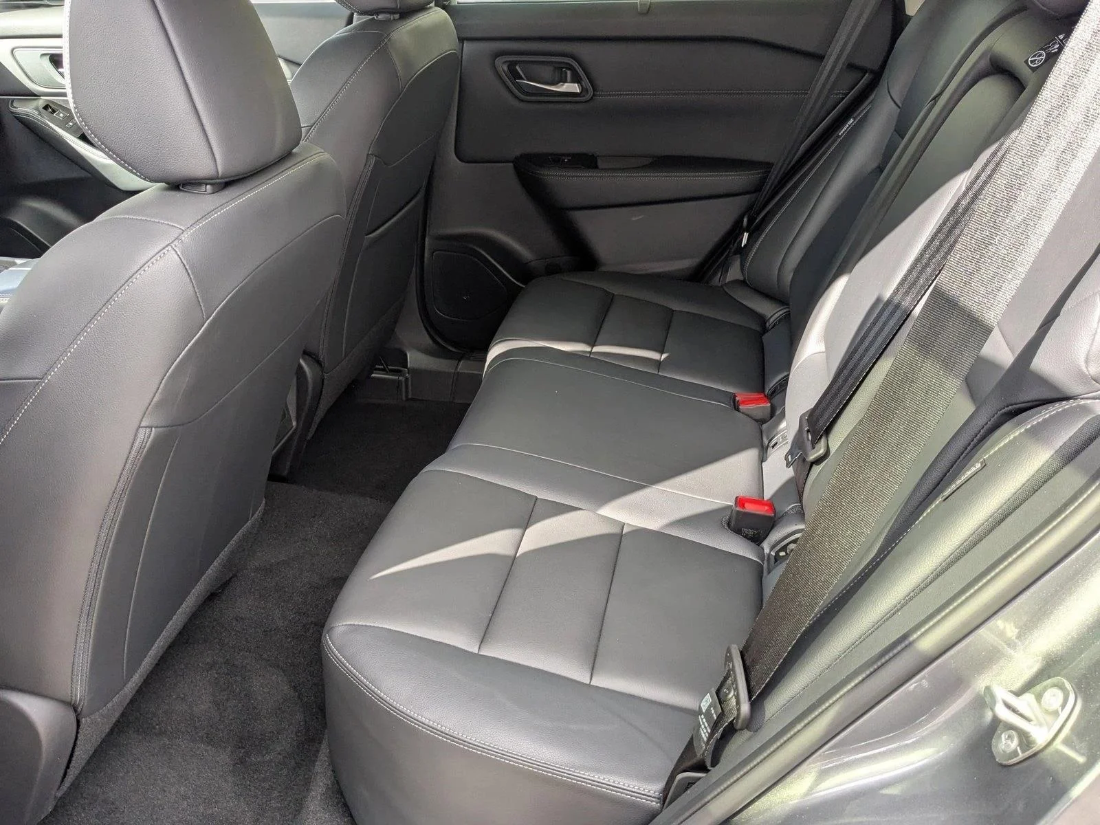 Used 2025 Gun Metallic Nissan SL image 20